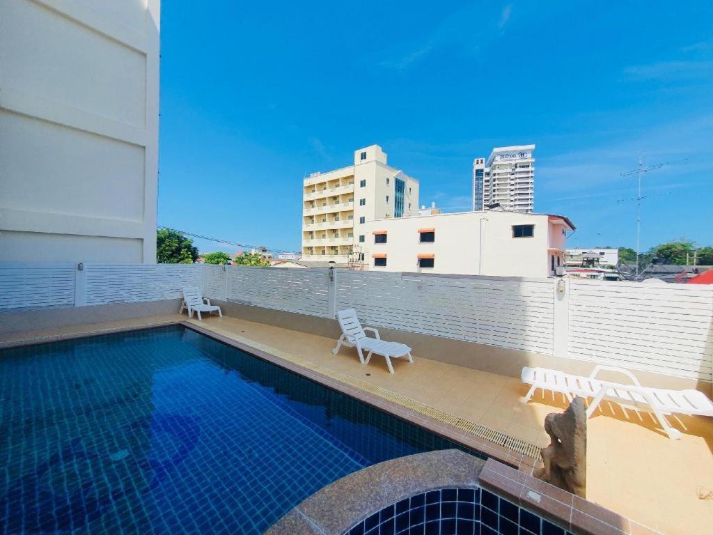 Sukwilai Hotel HHQ Exterior foto