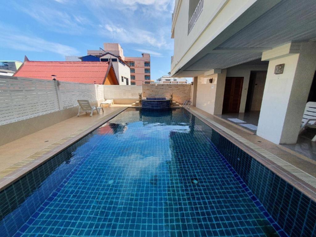 Sukwilai Hotel HHQ Exterior foto