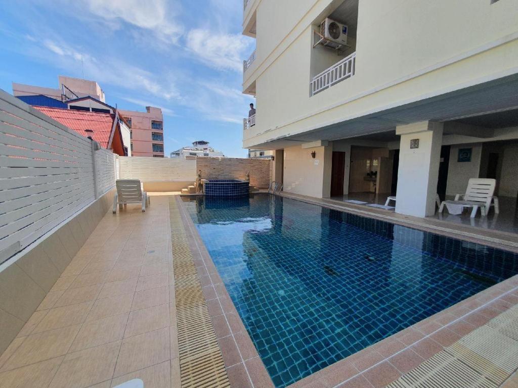 Sukwilai Hotel HHQ Exterior foto