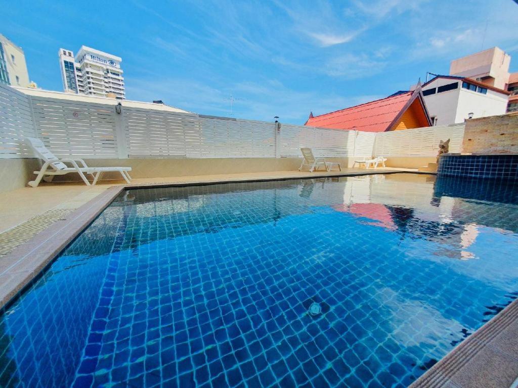 Sukwilai Hotel HHQ Exterior foto